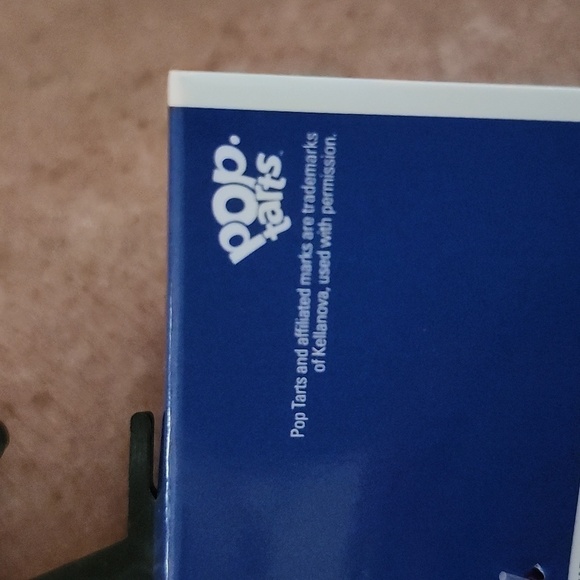 4/$25 Pop Tarts Novelty Crew Socks NEW Unisex Collectible - Picture 6 of 7